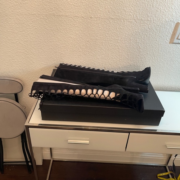 NIB KENDALL & KYLIE TALL LACE FRONT SUEDE BLACK BOOTS ๐๐๐๐ - Picture 7 of 11